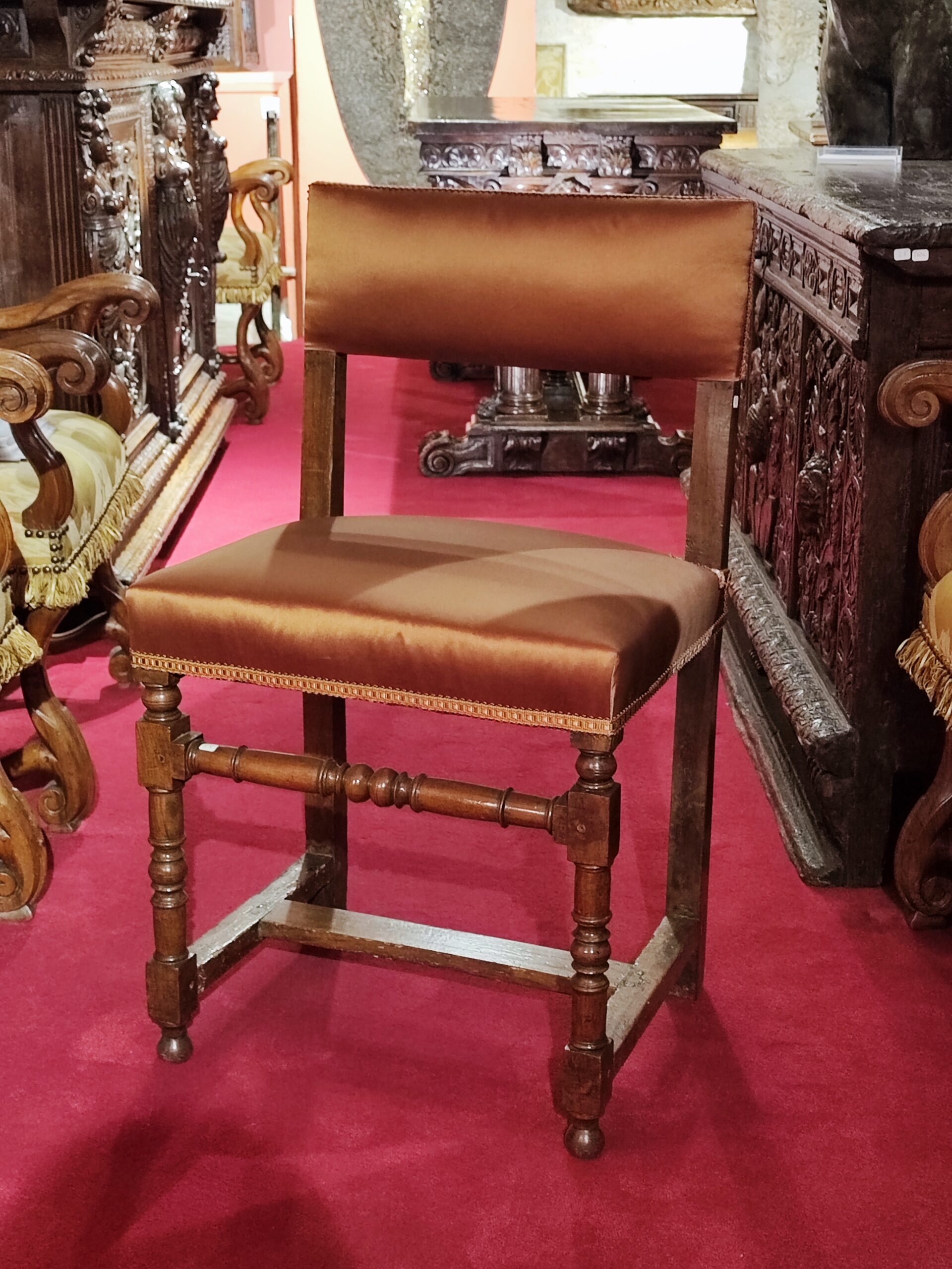 PAIRE DE CHAISES D’ÉPOQUE HENRI IV