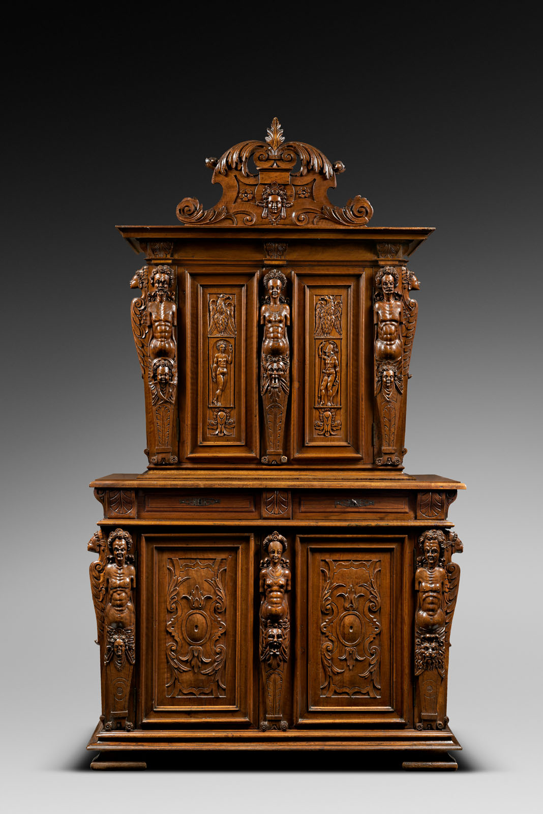 EXCEPTIONNEL CABINET DEUX CORPS D’ÉPOQUE RENAISSANCE ET D’INSPIRATION BELLIFONTAINE