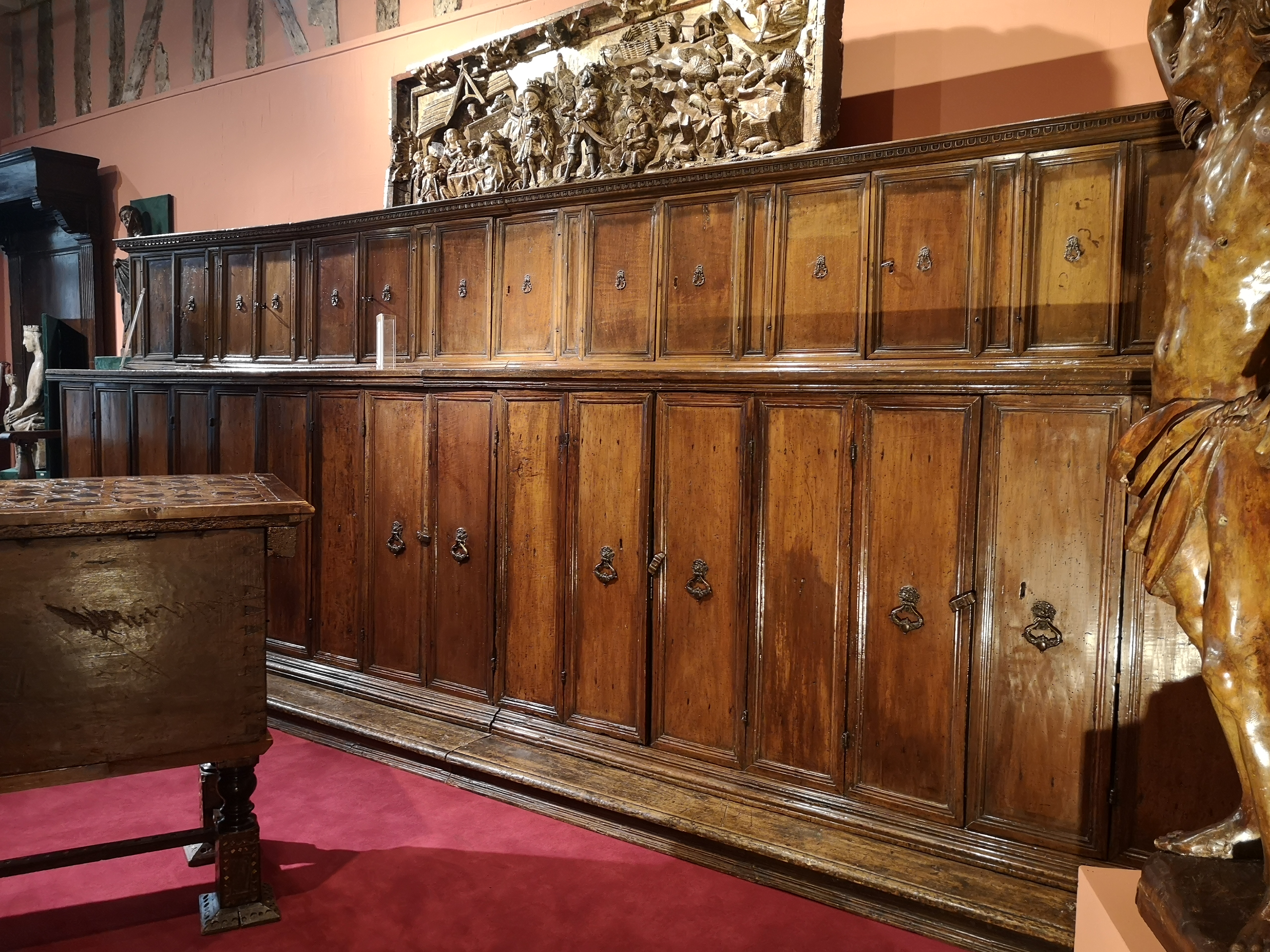 EXCEPTIONNELLE CREDENZA ALTA DE LA RENAISSANCE ITALIENNE