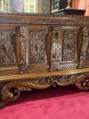 IMPORTANT COFFRE DE L’ÉCOLE BOURGUIGNONNE D’ÉPOQUE RENAISSANCE