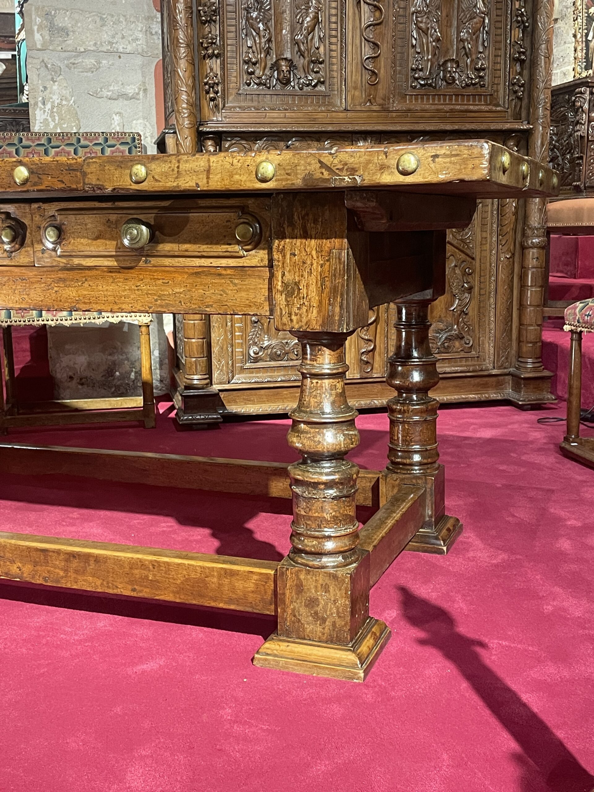 GREAT ITALIAN RENAISSANCE CEREMONIAL TABLE