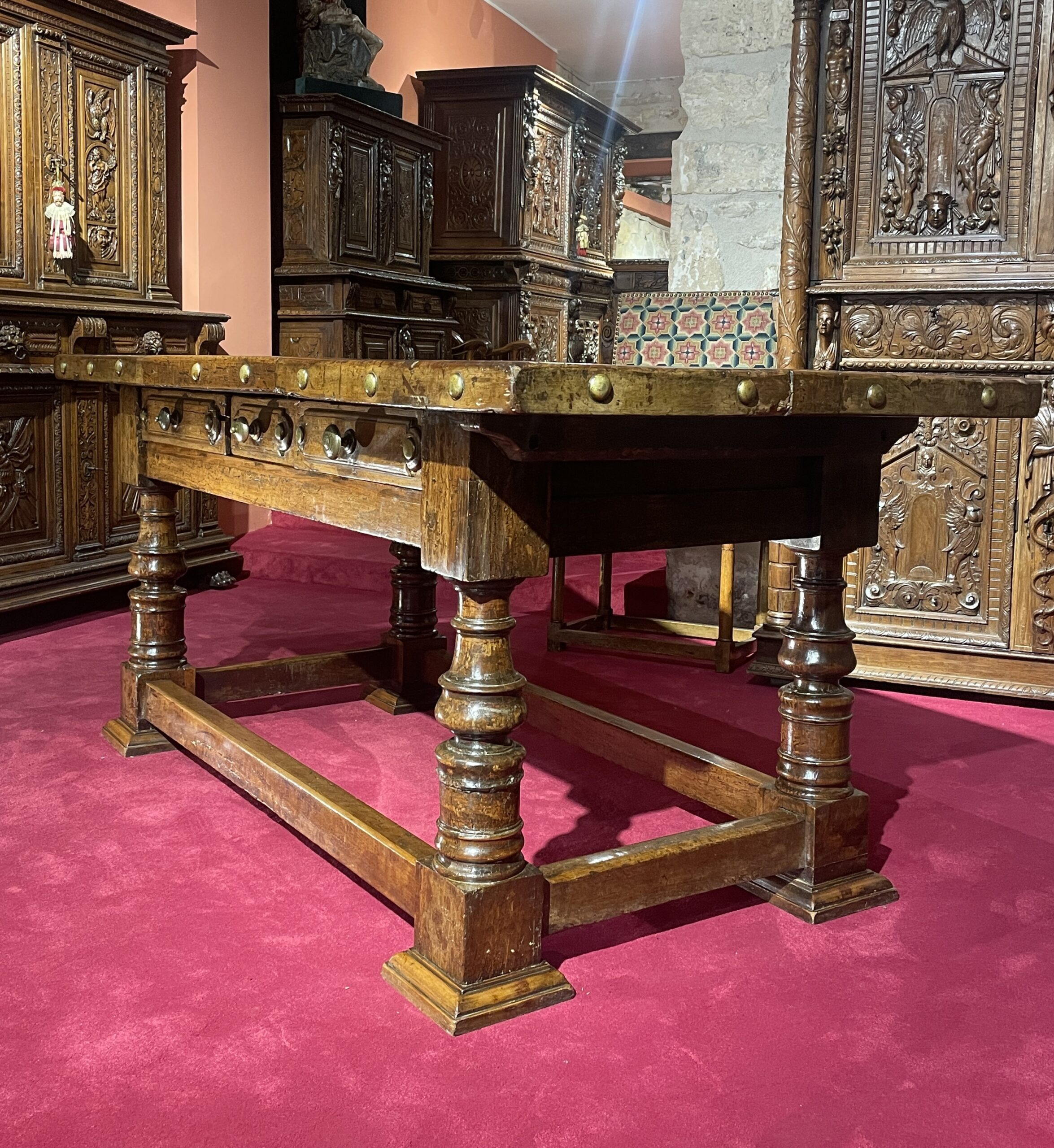 GREAT ITALIAN RENAISSANCE CEREMONIAL TABLE