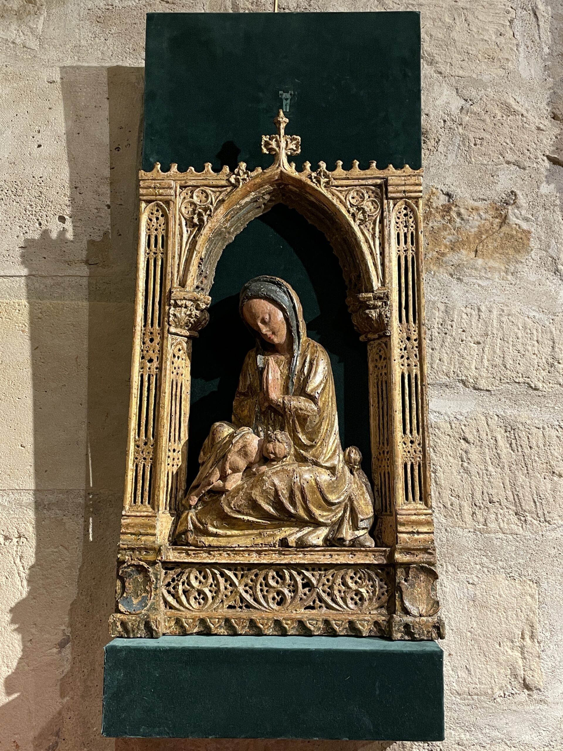 VIERGE À L’ENFANT VÉNITIENNE D’ÉPOQUE GOTHIQUE