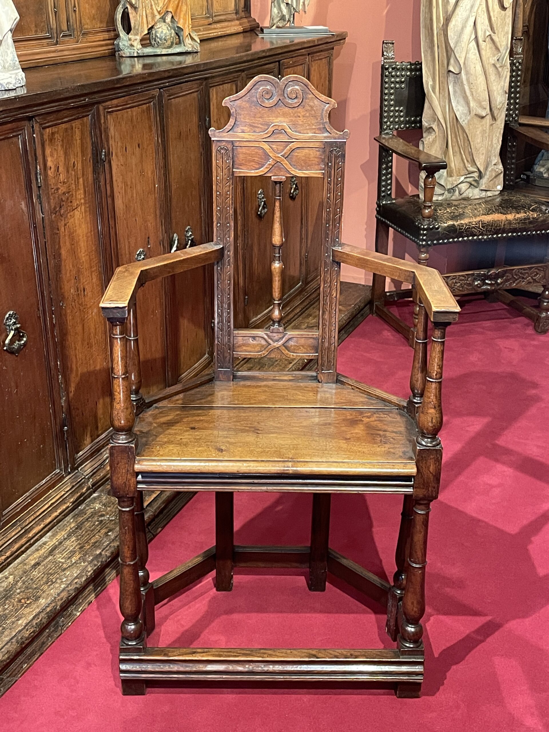 ELEGANT FRENCH RENAISSANCE CAQUETOIRE CHAIR