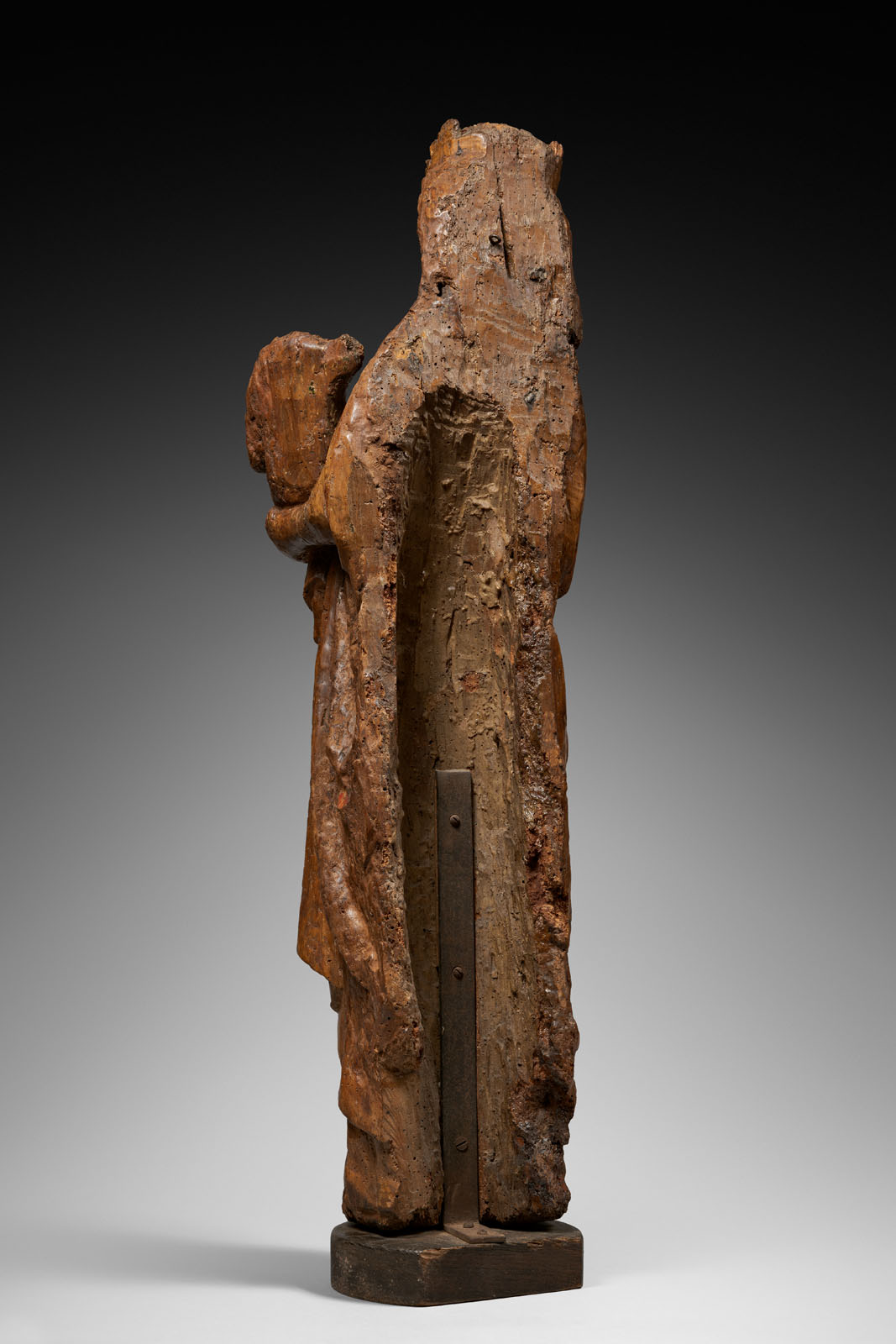 RARE VIERGE À L’ENFANT DES ATELIERS D’ILE DE FRANCE DE LA FIN DU XIIIe SIÈCLE