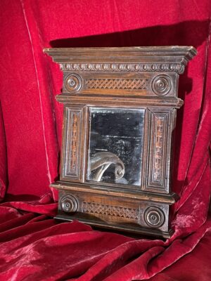 SMALL ITALIAN FRAME WITH CERTOSINA ORNAMENTS