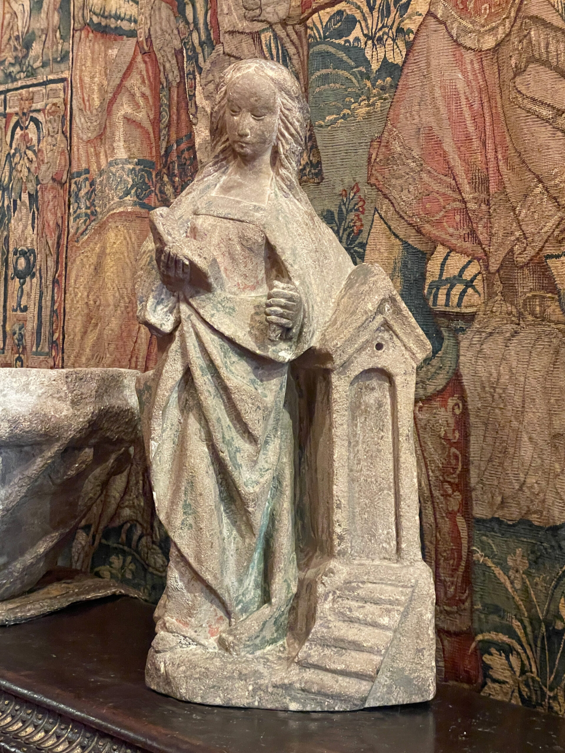 BEAUTIFUL SANDSTONE SCULPTURE DEPICTING SAINT BARBARA BESIDE THE TOWER