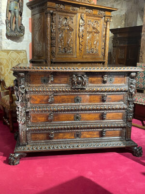 IMPORTANTE COMMODE GÉNOISE À BAMBOCCI