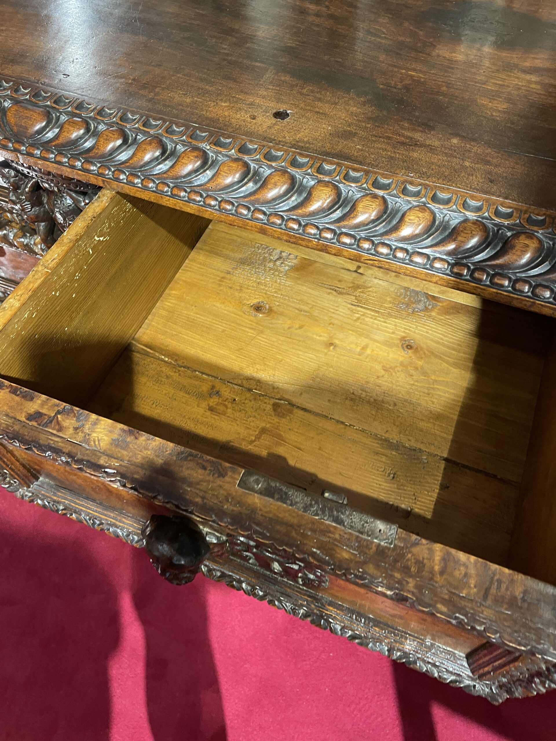 IMPORTANTE COMMODE GÉNOISE À BAMBOCCI