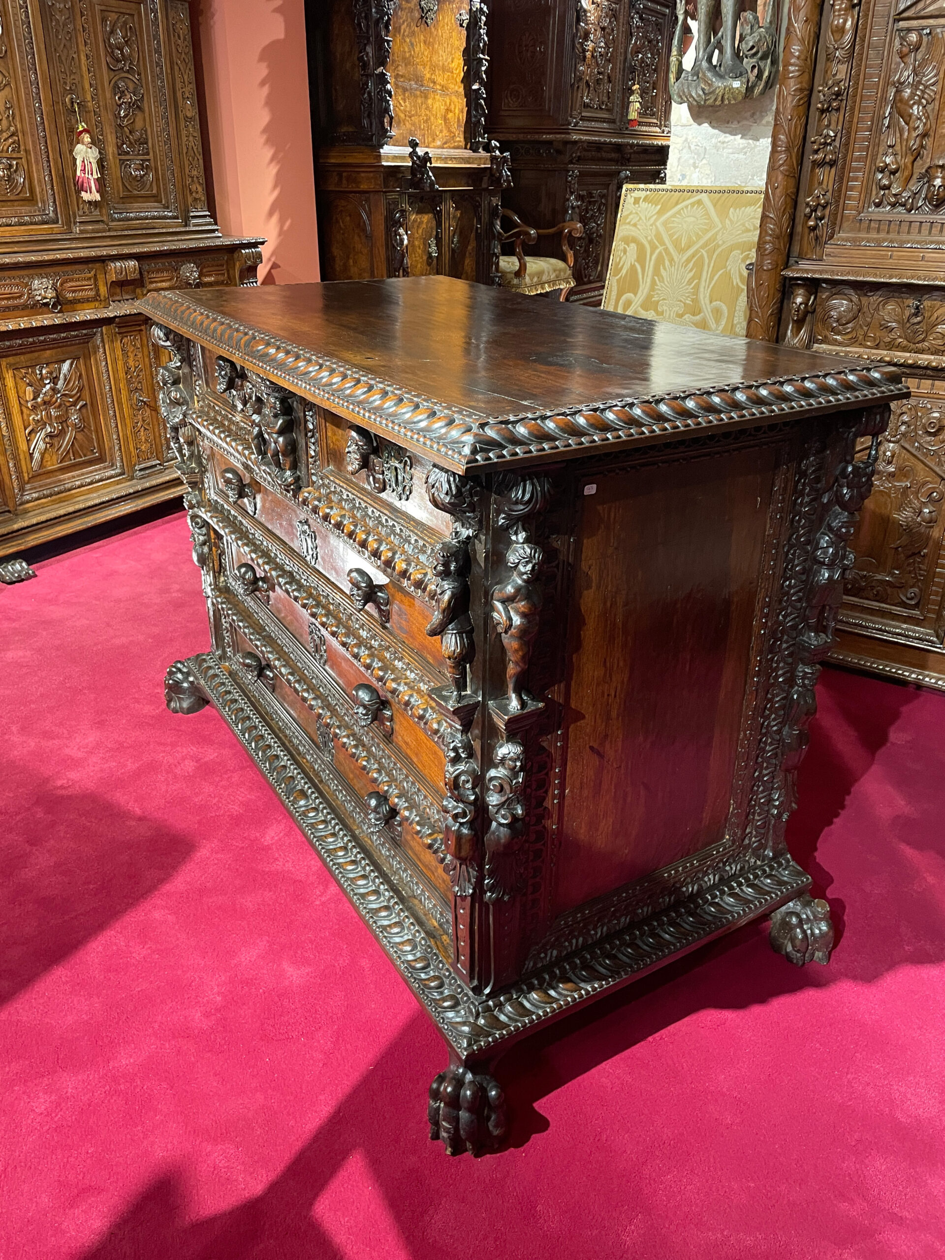 IMPORTANTE COMMODE GÉNOISE À BAMBOCCI