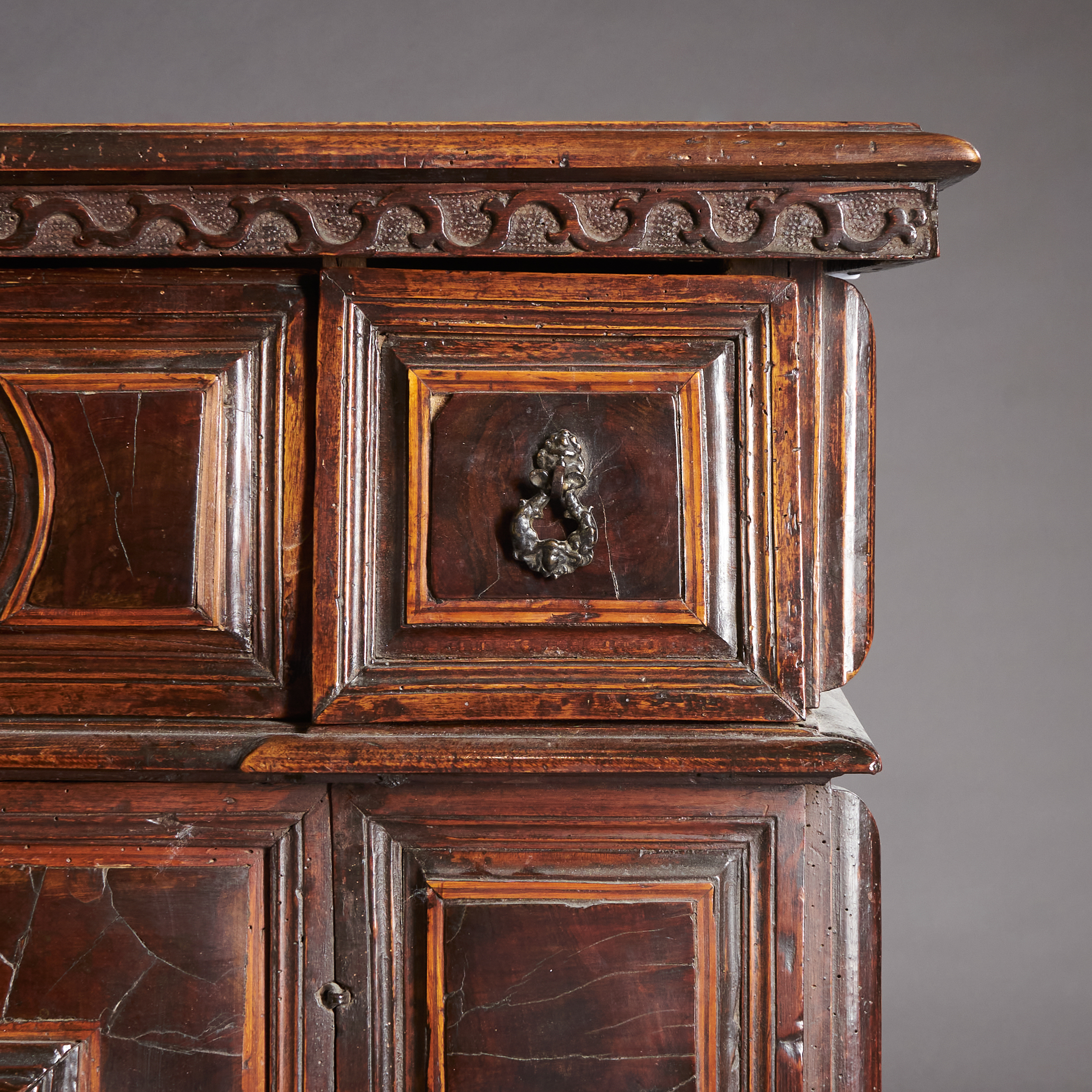 ITALIAN RENAISSANCE MOBILETTO